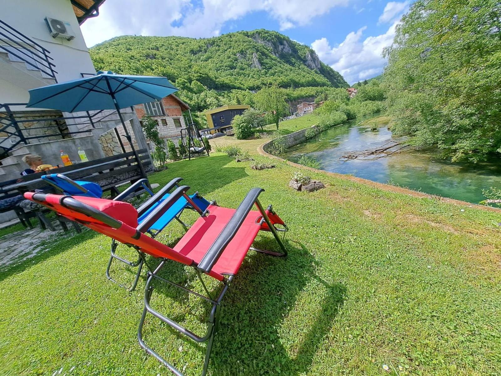 Bed and Breakfast Sobe Zizi Jajce Exterior foto